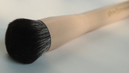 GR11 Foundation Brush